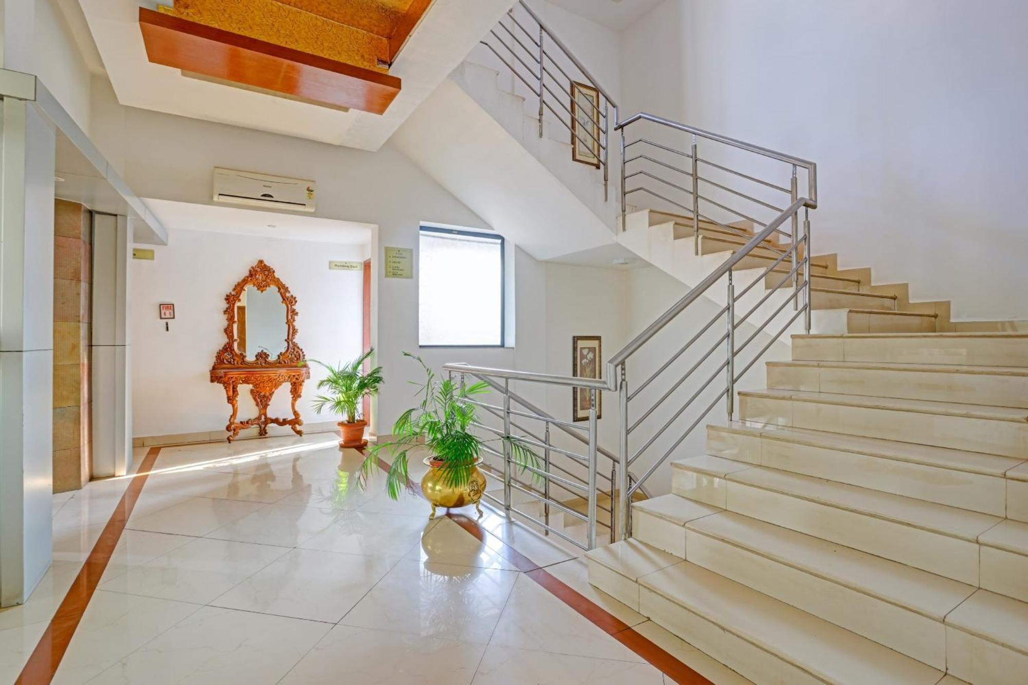 Super Collection O Indraprastha Otel Thiruvananthapuram Dış mekan fotoğraf